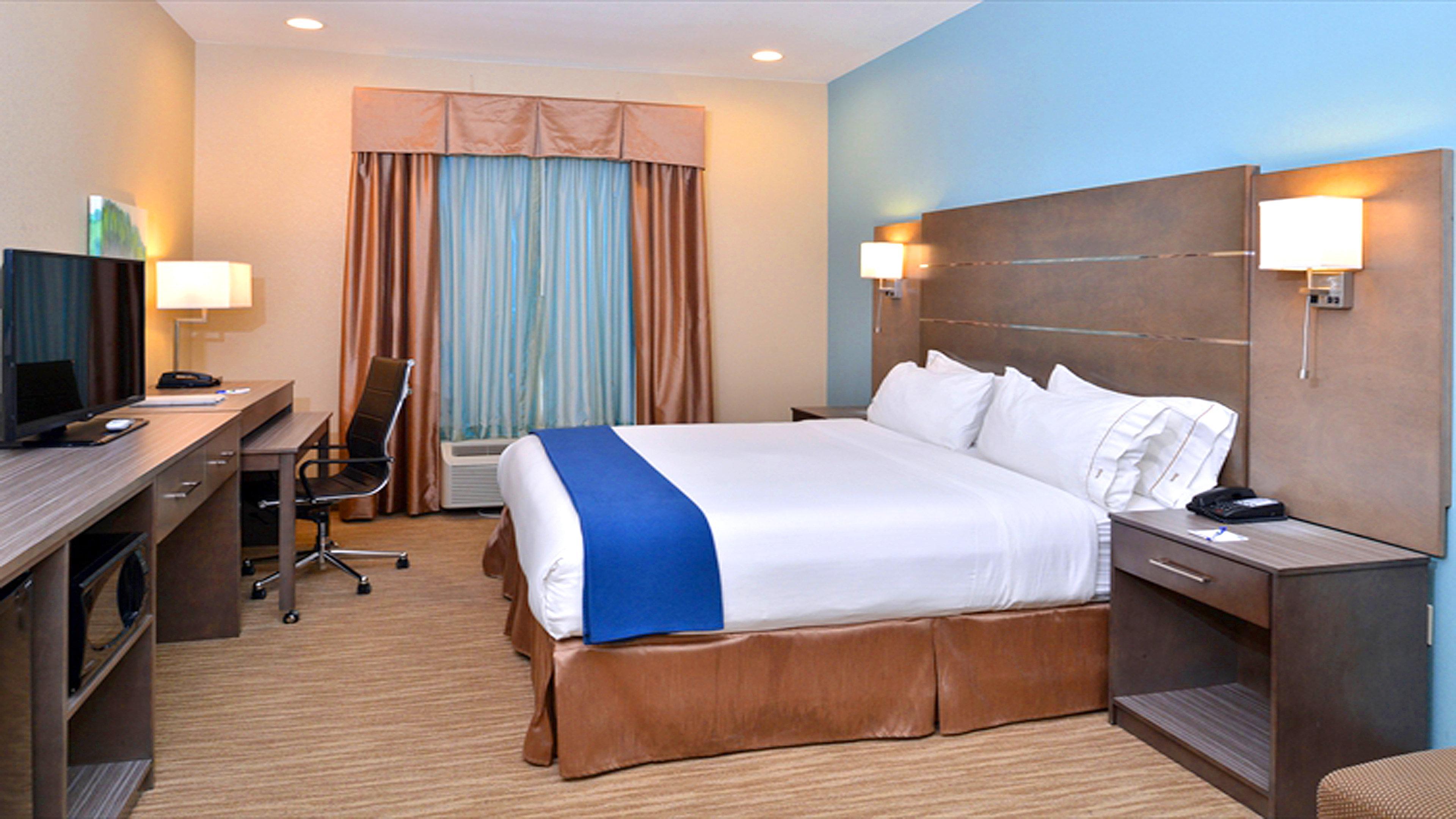 Holiday Inn Express And Suites Schulenburg By Ihg Екстериор снимка