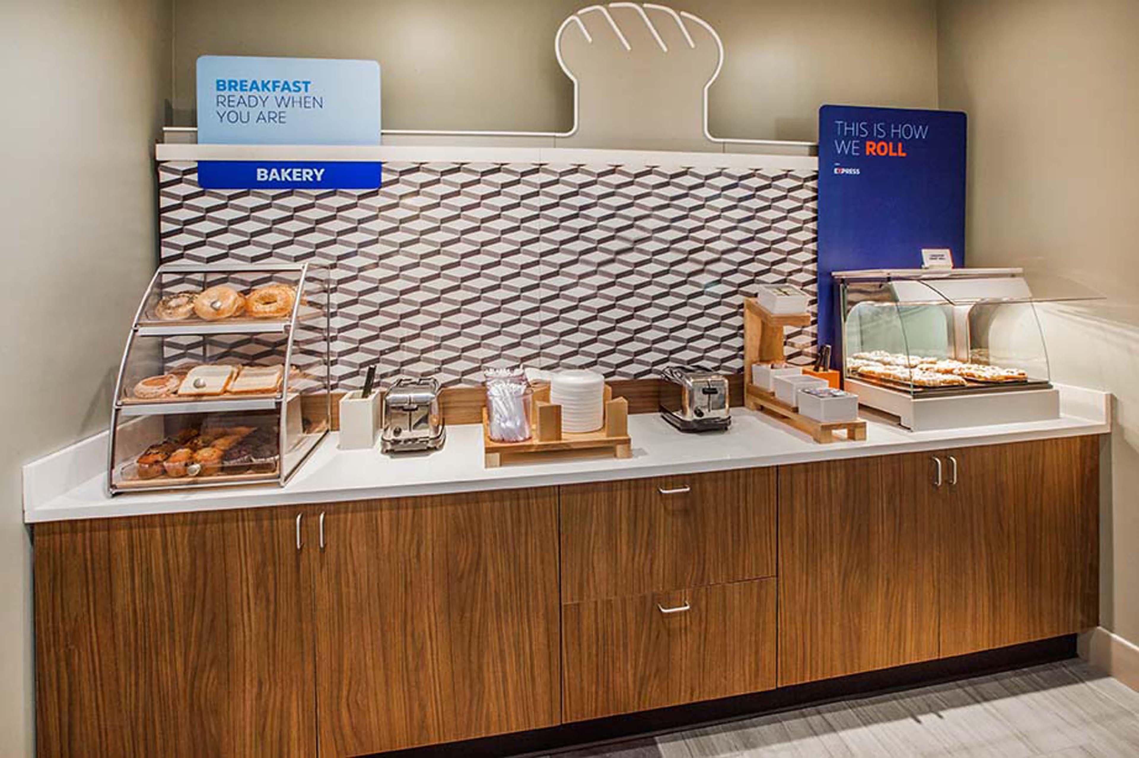 Holiday Inn Express And Suites Schulenburg By Ihg Екстериор снимка